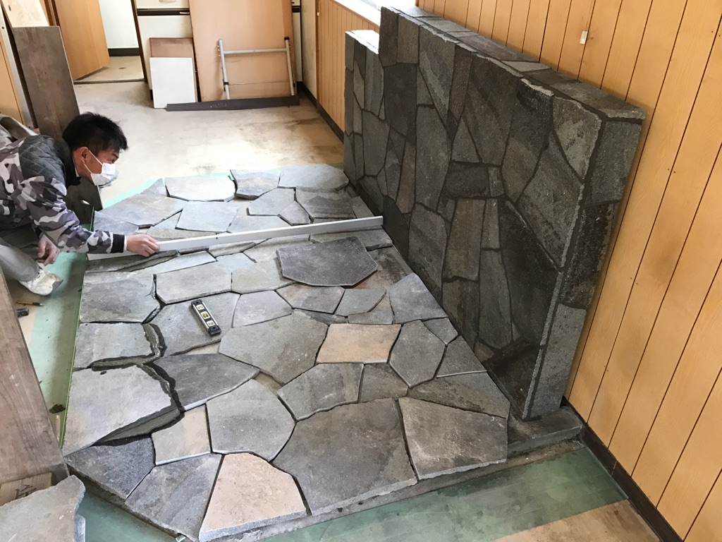 薪ストーブ炉台工事 in 吉備中央町